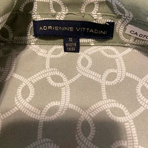 Extra large blouse , new without tags.